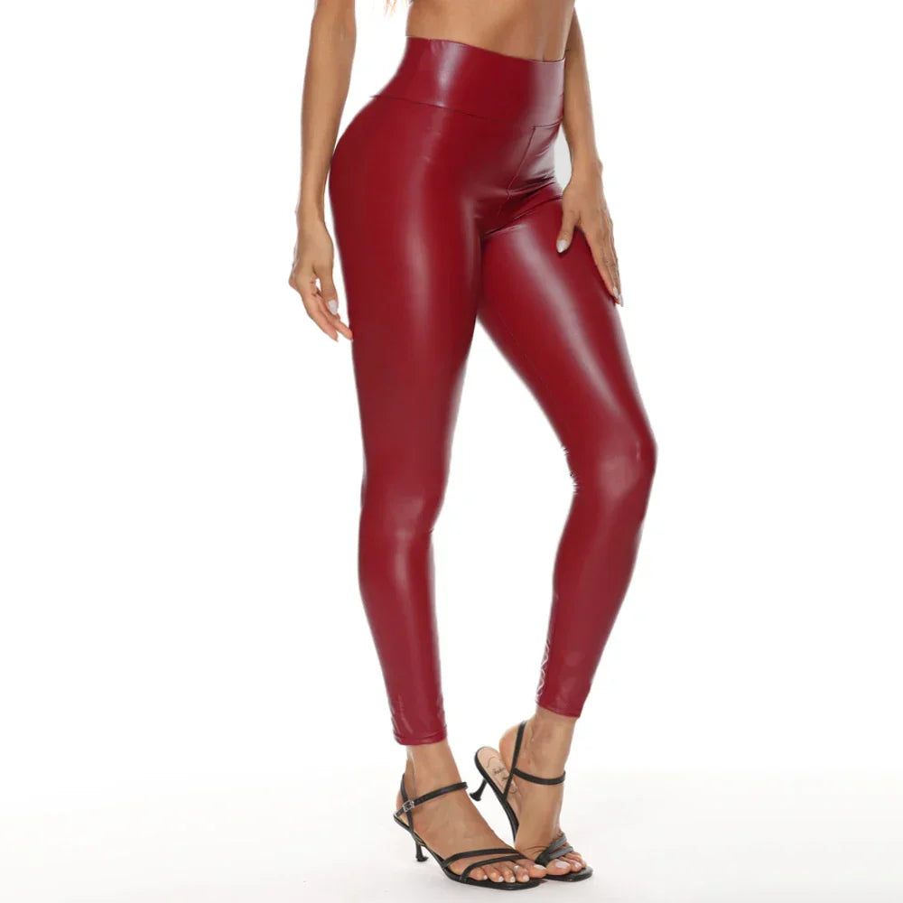 Calça Legging de Couro Sintético - Reverie